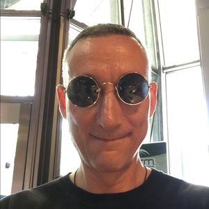 Meet your Posher, Mark